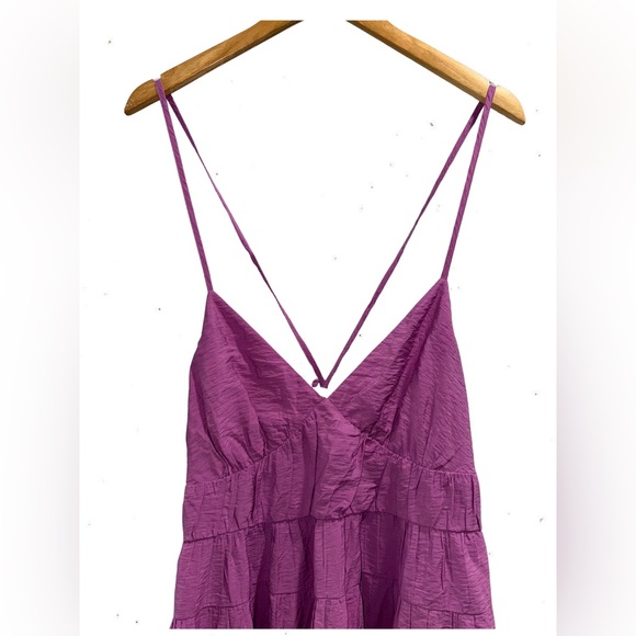 Flowy Tiered Maxi Dress Abercrombie & Fitch - Picture 2 of 8